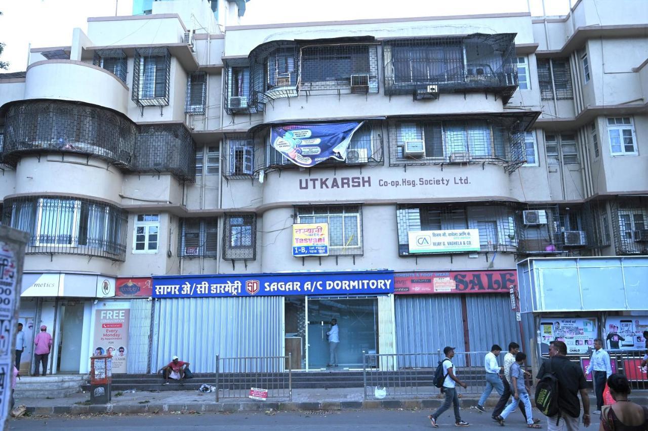 Sagar Dormitory Andheri - Nearest To Andheri Railway Station West Mumbai Exteriör bild