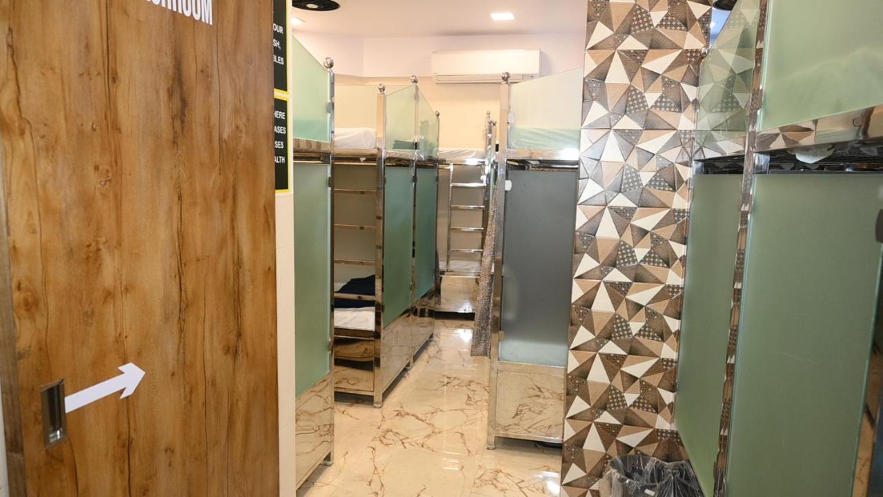 Sagar Dormitory Andheri - Nearest To Andheri Railway Station West Mumbai Exteriör bild