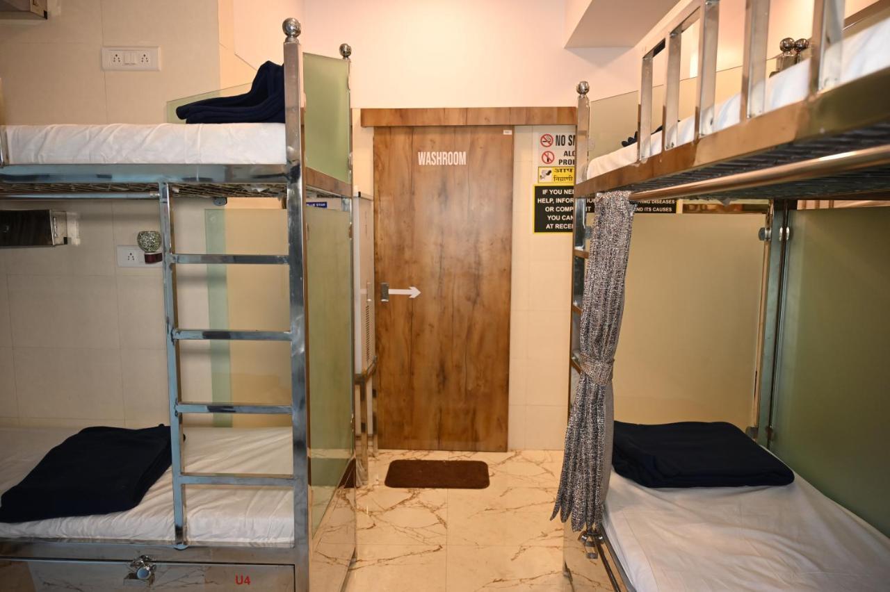 Sagar Dormitory Andheri - Nearest To Andheri Railway Station West Mumbai Exteriör bild
