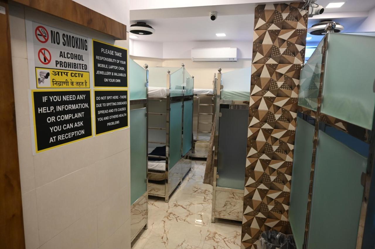 Sagar Dormitory Andheri - Nearest To Andheri Railway Station West Mumbai Exteriör bild