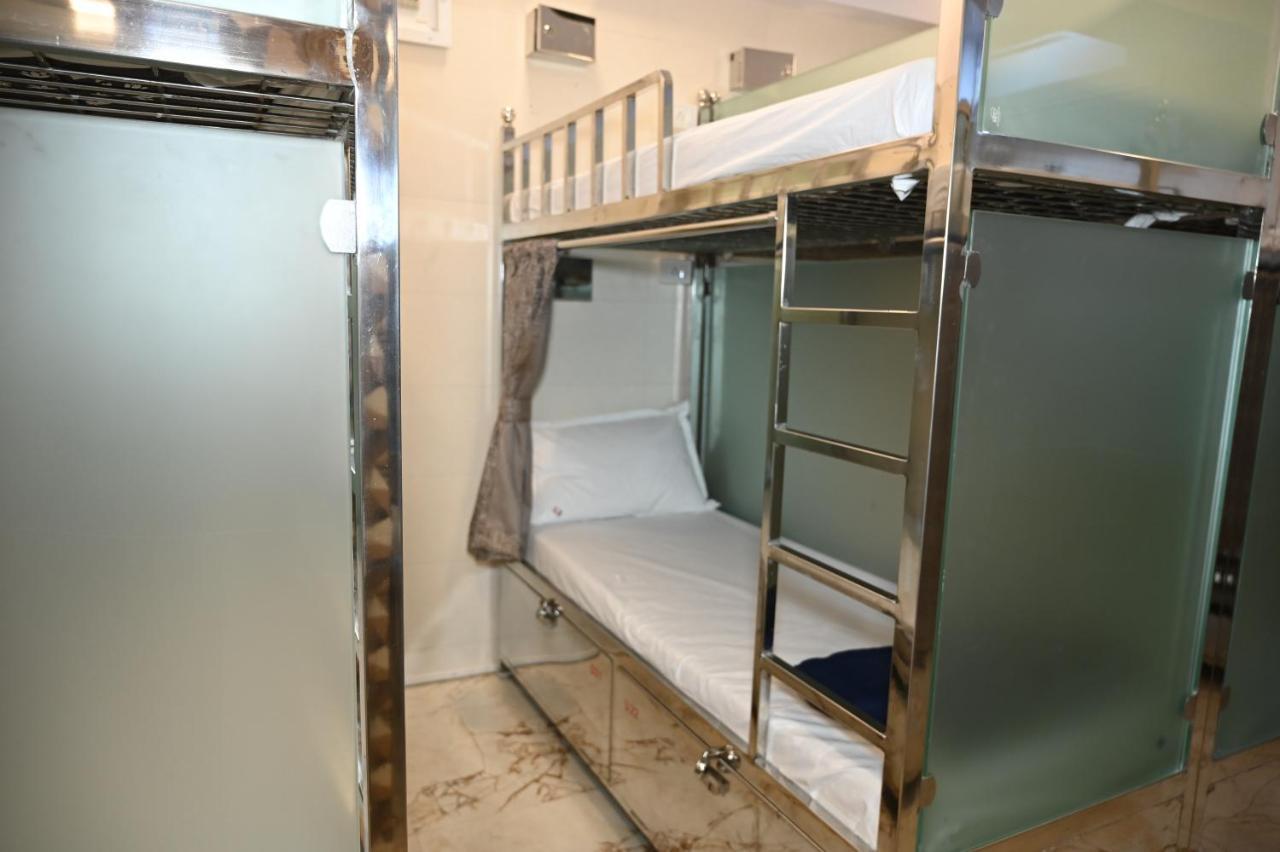 Sagar Dormitory Andheri - Nearest To Andheri Railway Station West Mumbai Exteriör bild